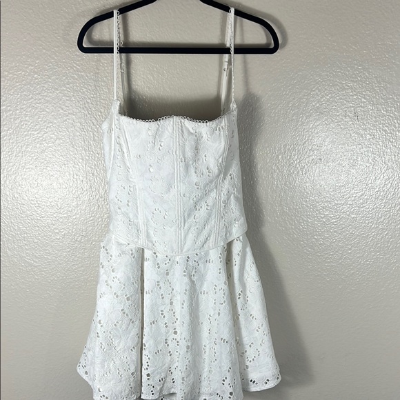 House of CB Elara White Broderie Anglais Mini Dress - Picture 5 of 9
